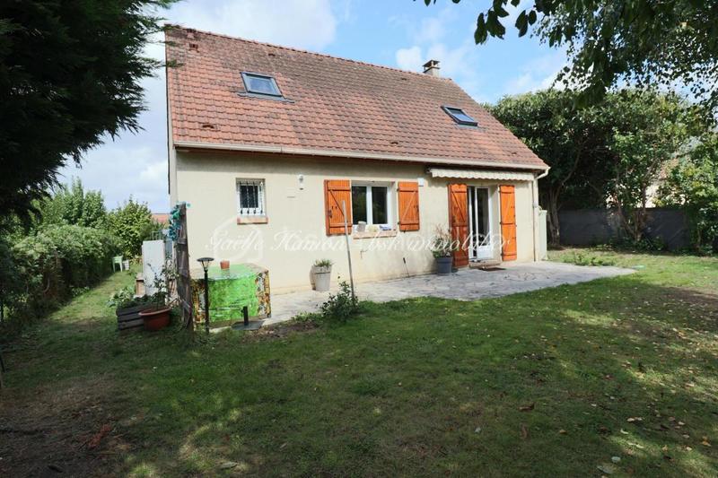 Maison - 98 m² - 6 pièces