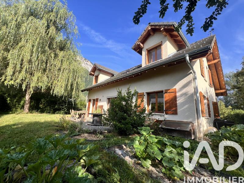 Maison - 169 m² - 6 pièces