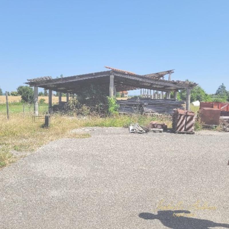 Local artisanal - 1 300 m²