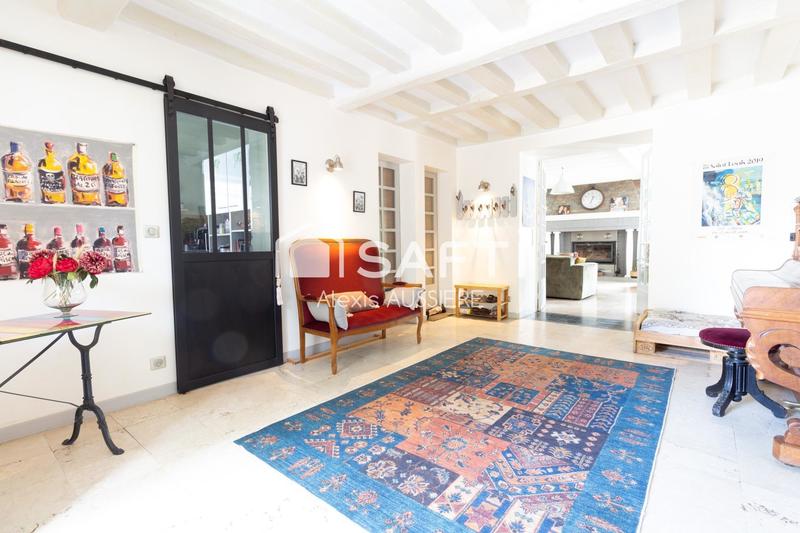 Maison - 384 m² - 12 pièces