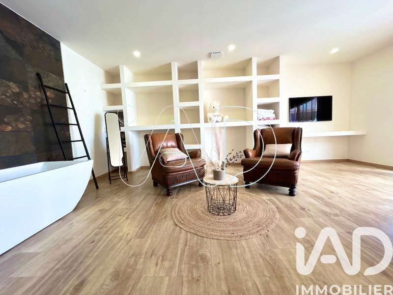 Maison - 181 m² - 6 pièces