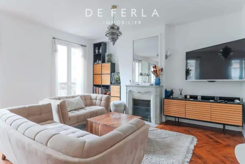 Appartement - 99 m² - 4 pièces