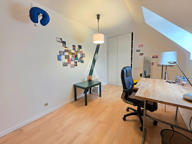 Maison - 98 m² - 5 pièces