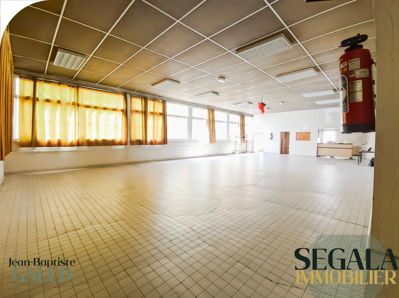 Local commercial - 420 m²