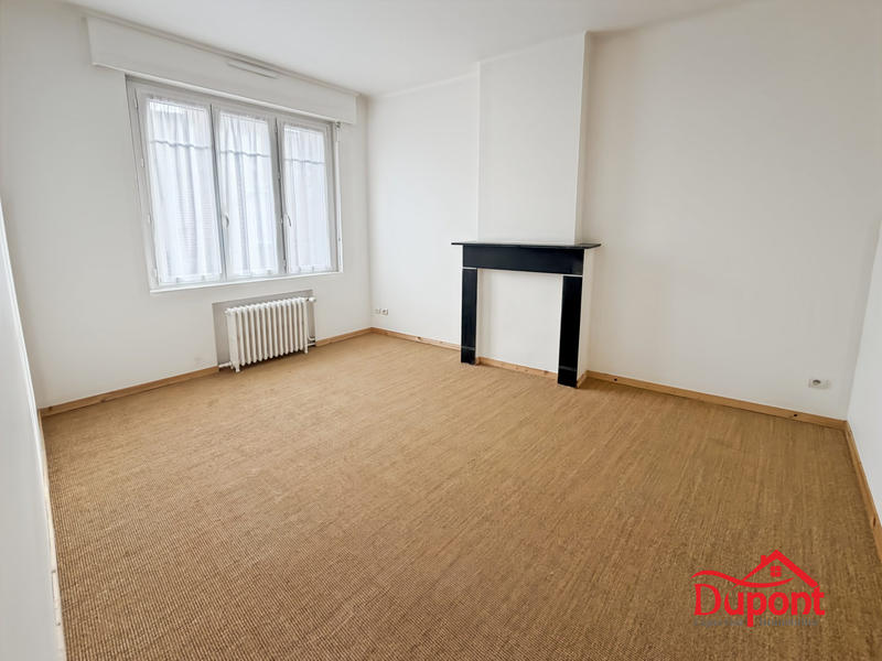 Maison - 249 m² - 7 pièces