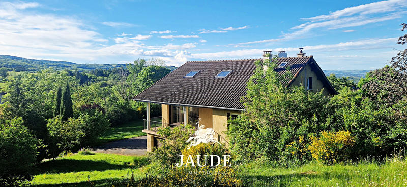 Maison - 221 m² - 10 pièces