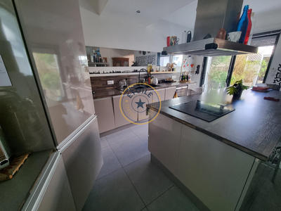 Appartement - 158 m² - 6 pièces