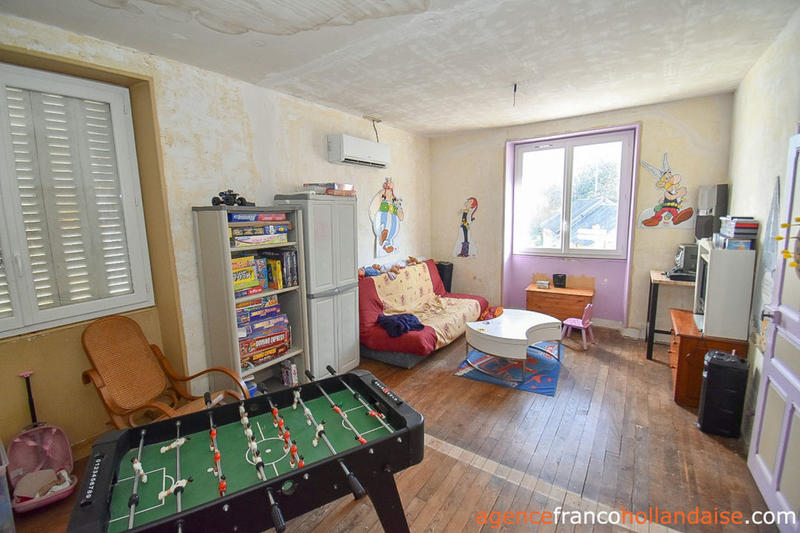 Maison - 189 m² - 7 pièces