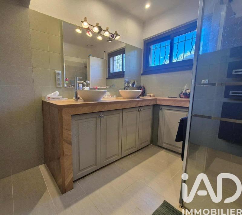 Maison - 157 m² - 5 pièces