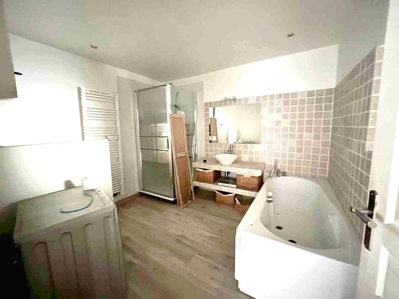 Immeuble - 200 m² - 10 pièces