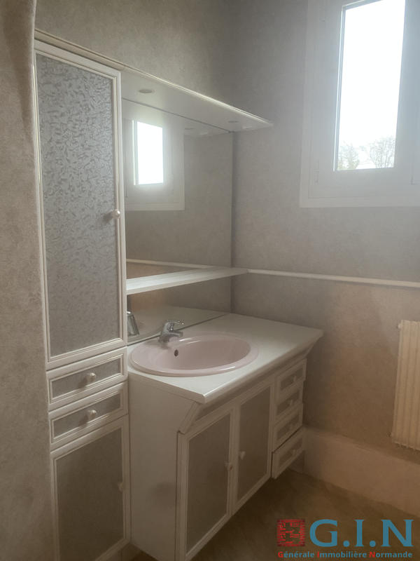 Maison - 106 m² - 6 pièces