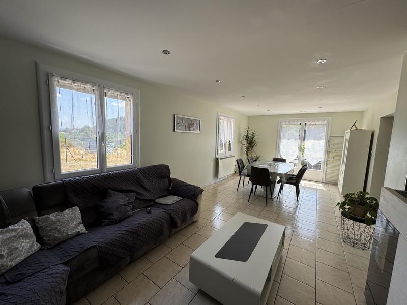 Maison - 144 m² - 7 pièces