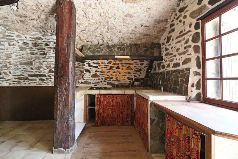 Maison de village - 96 m² - 6 pièces