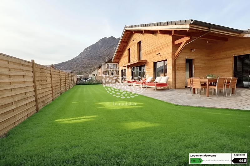 Maison - 140 m² - 5 pièces