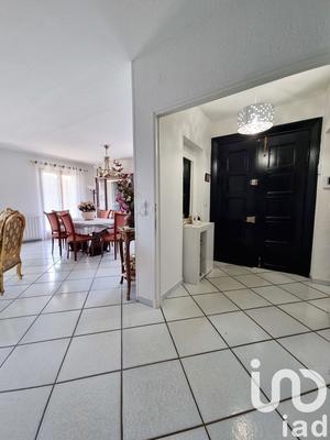 Maison - 321 m² - 9 pièces