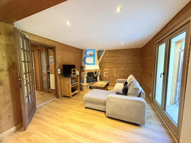 Châlet - 329 m² - 13 pièces