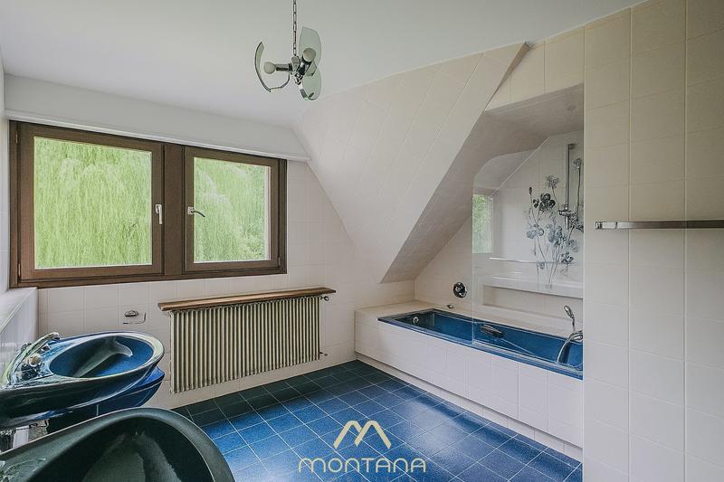 Maison - 450 m² - 10 pièces