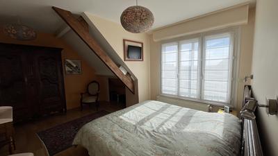 Appartement - 155 m² - 5 pièces