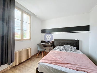 Maison - 140 m² - 7 pièces