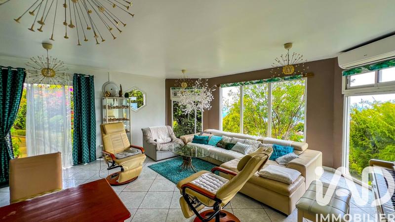 Maison - 681 m² - 17 pièces