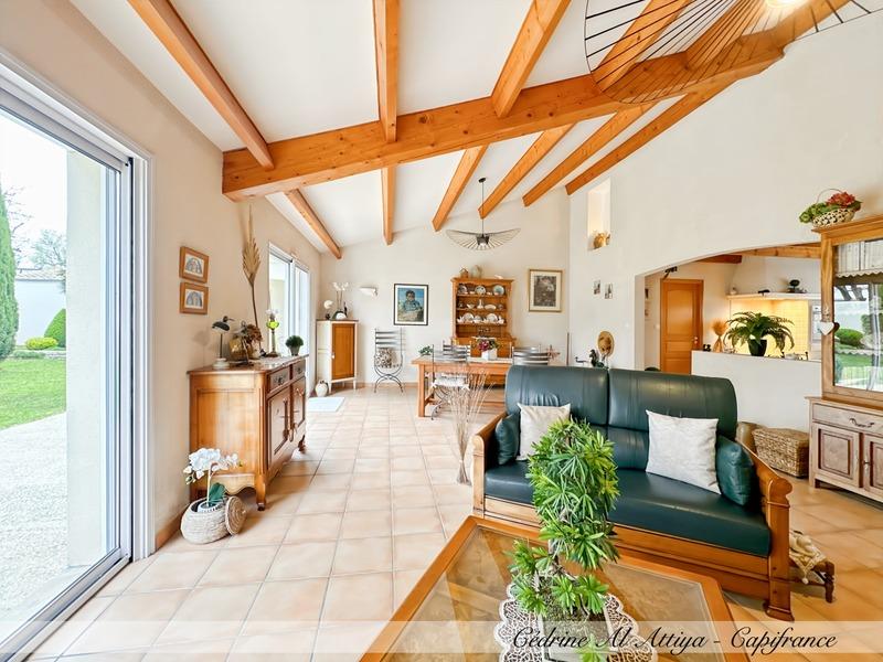 Maison - 120 m² - 5 pièces