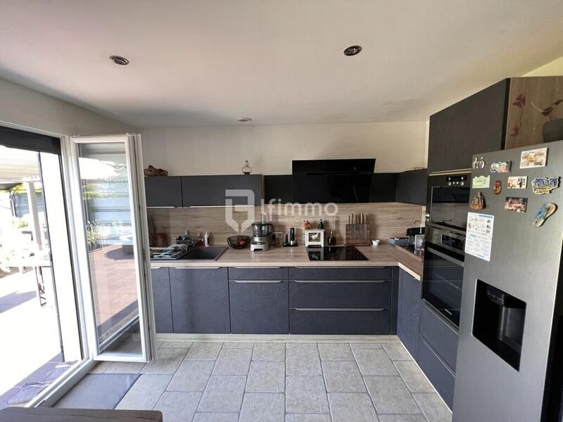 Pavillon - 133 m² - 6 pièces