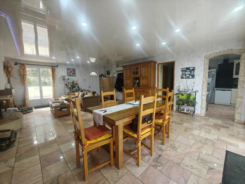 Villa - 132 m² - 8 pièces