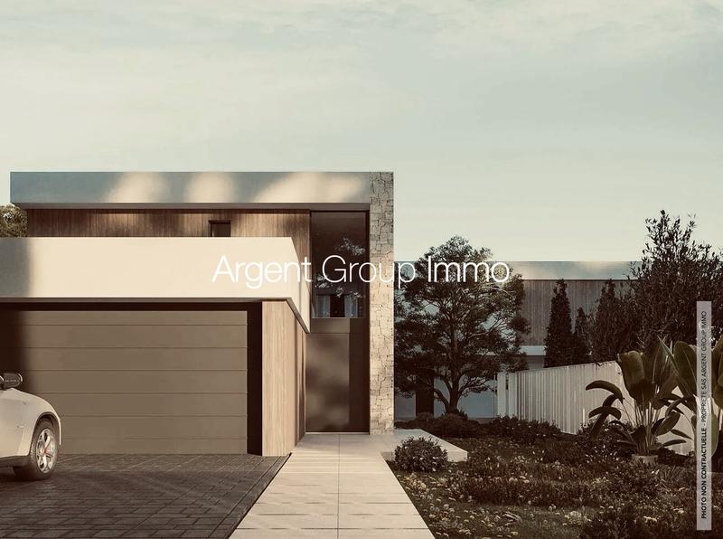 Maison - 600 m² - 10 pièces