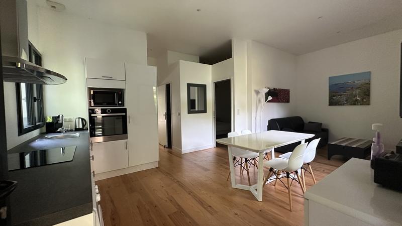 Maison d'architecte - 220 m² - 7 pièces