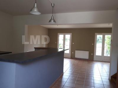 Maison - 96 m² - 4 pièces