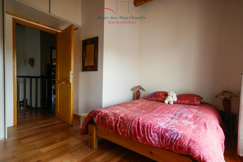 Maison - 230 m² - 6 pièces