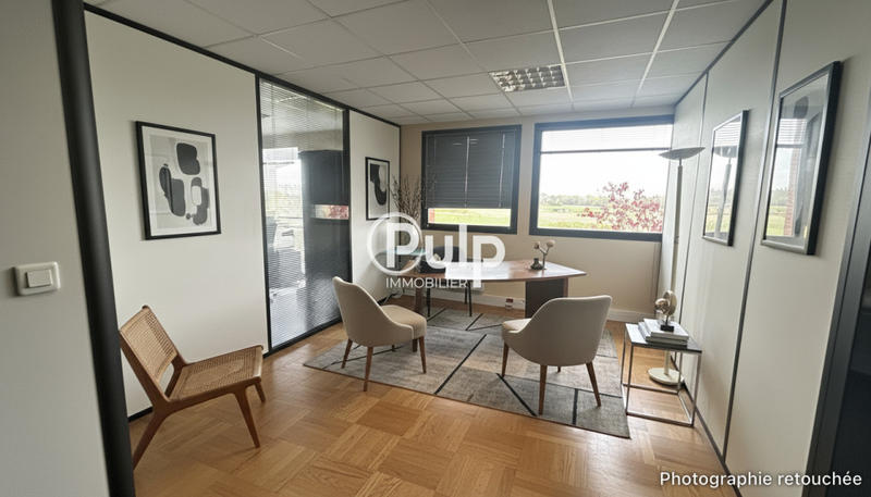 Bureau - 97 m² - 5 pièces