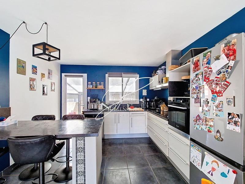 Maison - 111 m² - 5 pièces