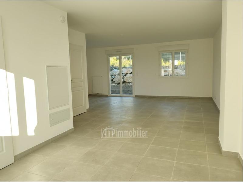 Maison traditionnelle - 80 m² - 4 pièces