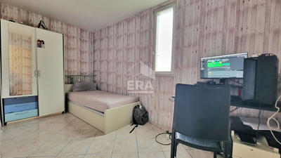 Appartement - 75 m² - 4 pièces