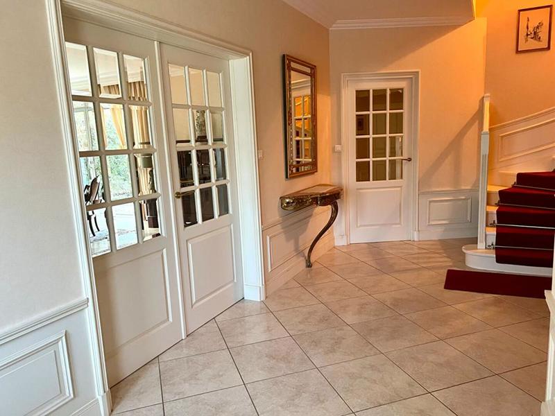 Villa - 230 m² - 8 pièces