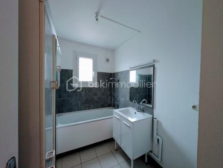 Maison de village - 80 m² - 4 pièces