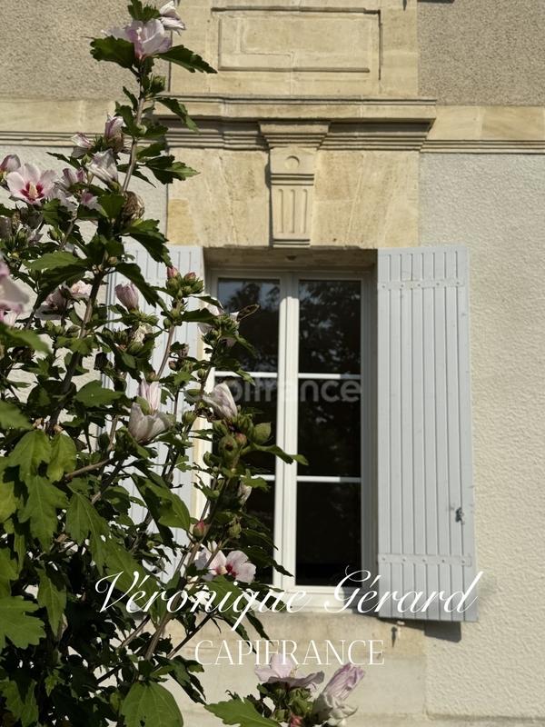 Maison en pierre - 179 m² - 8 pièces