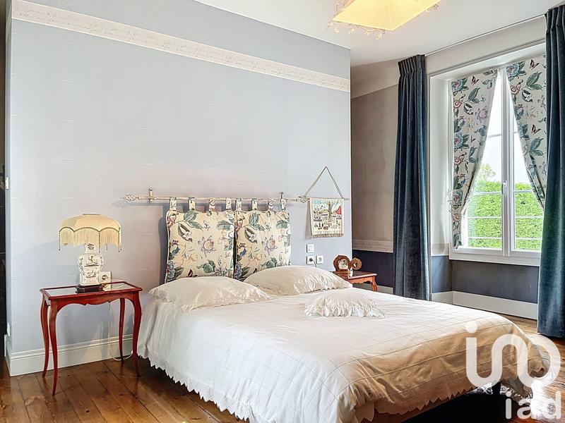 Maison - 357 m² - 8 pièces