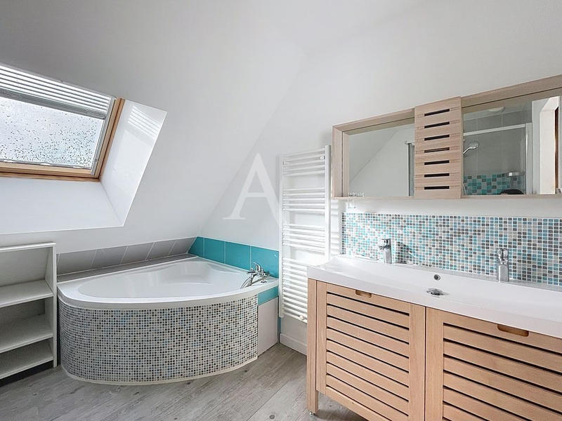 Maison - 82 m² - 4 pièces