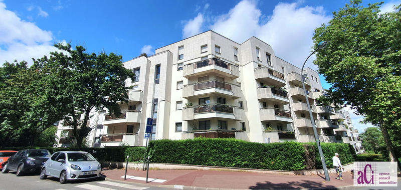 Appartement - 84 m² - 4 pièces