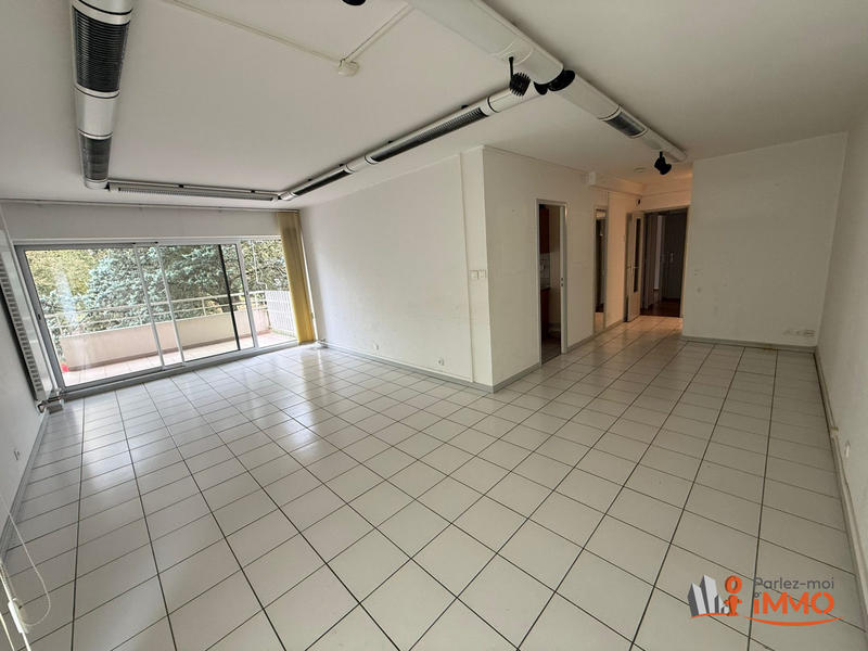 Appartement - 77 m² - 4 pièces