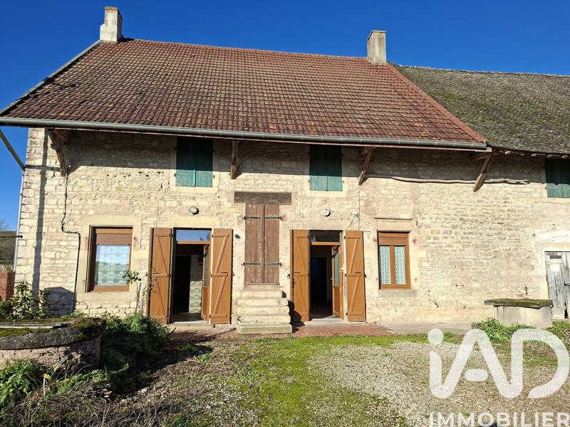 Maison - 105 m² - 4 pièces