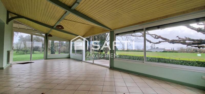 Maison - 210 m² - 6 pièces