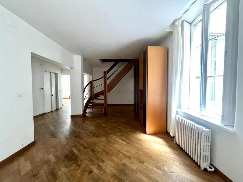 Duplex - 176 m² - 5 pièces