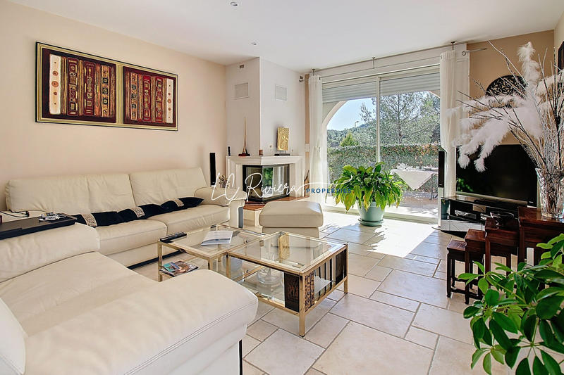 Villa - 205 m² - 7 pièces