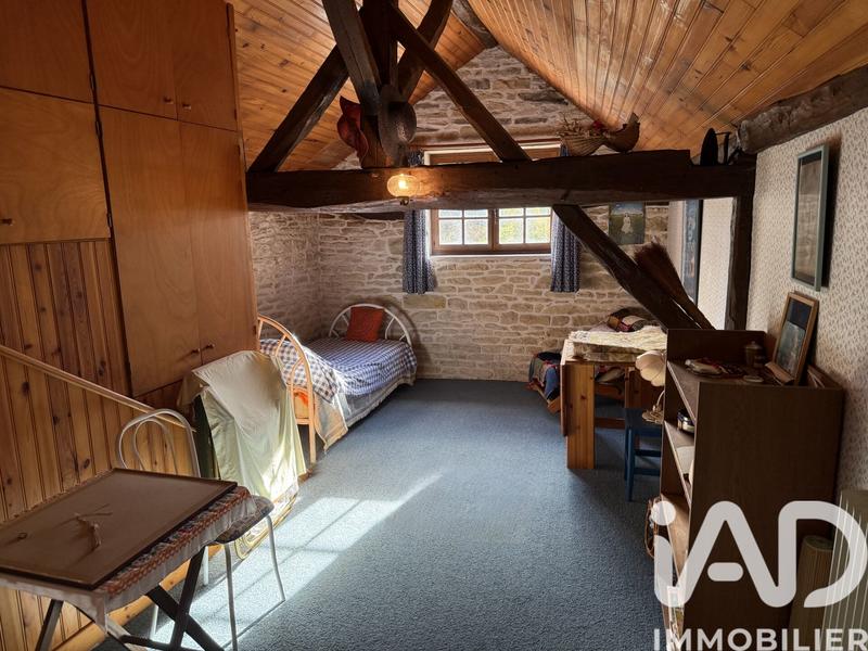 Maison - 223 m² - 11 pièces