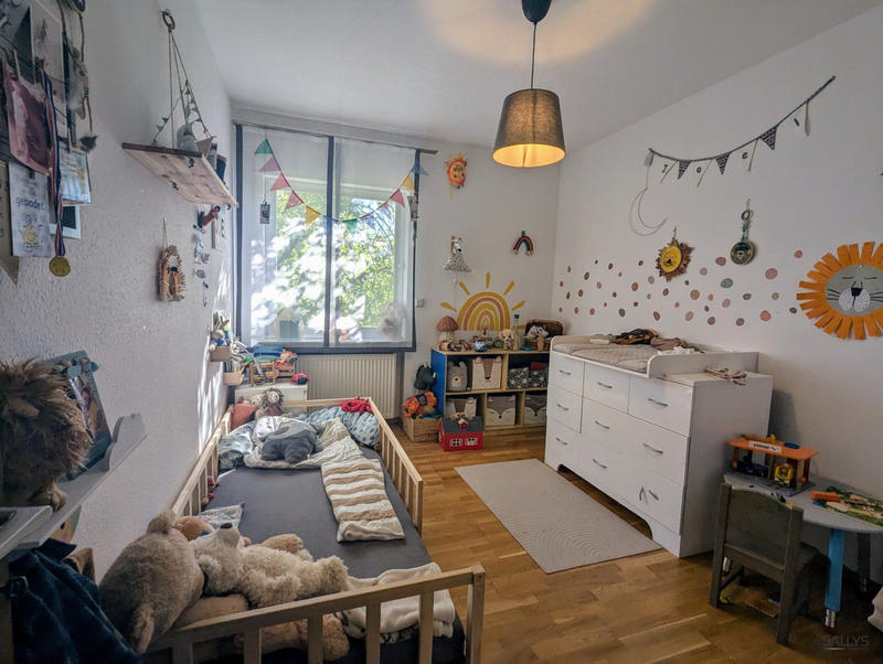 Maison - 170 m² - 9 pièces