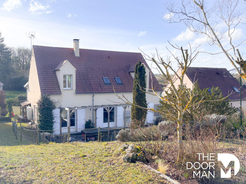 Maison - 185 m² - 8 pièces
