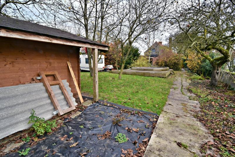 Maison - 240 m² - 7 pièces